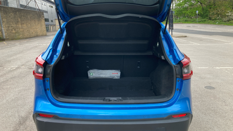 Nissan Qashqai 1.3 DiG-T 160 Acenta Premium 5dr Petrol Hatchback